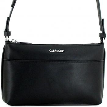 Calvin Klein Bandolera pequeña negra de poliéster reciclado con cremallera