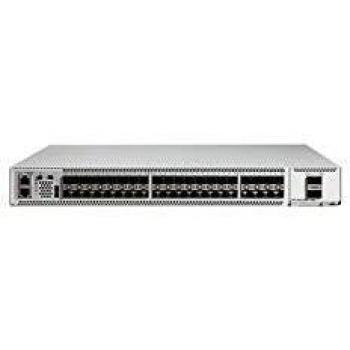 Cisco Catalyst 9500 Network Advantage, Switch C3 gestito 40 x 10 Gigabit SFP+ Montabile su rack UPOE