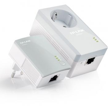 TP-Link TL-PA4016P Kit da 2 Adattatori AV500, Presa Passante, 1 Porta Ethernet, Velocità fino 500 Mb/s, 300 m di Copertura, Presa Extra, Bianco