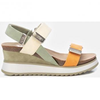 XTI 142822 Sandalias con cuña para mujer en verde de piel vegana