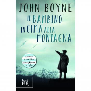 Il bambino in cima alla montagna