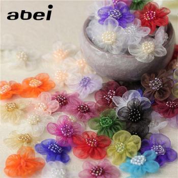 Flores de Organza Miniatura con Cuentas