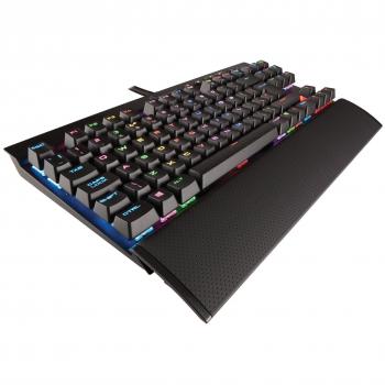 Corsair K65 RapidFire RGB – tastiera gaming a chiave meccanica