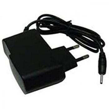 Alimentatore universale da casa per tablet Jack 2,5 mm 5 V 2 A