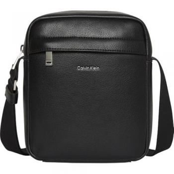 Bolso de hombro negro Calvin Klein tamaño grande