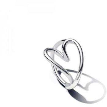 Corazón Plateado 50 – Pandora