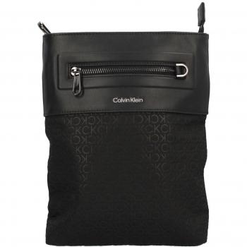 Bandolera plana negra Calvin Klein con logo y cremallera