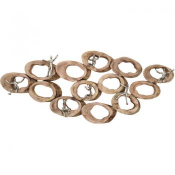 Figura Horizontal de Persona Marrón