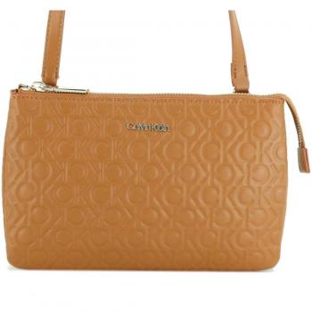 Calvin Klein Monograma Marrón Sutil