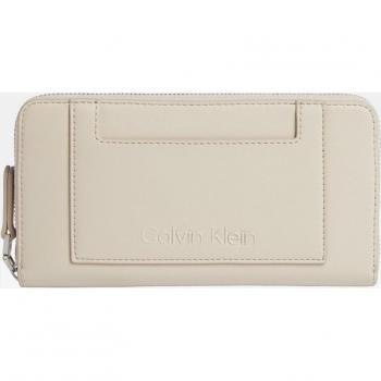 Cartera grande Calvin Klein gris con cremallera y RFID