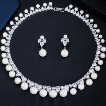 Pera blanca circonita cúbica pendientes colgantes collar conjunto de joyas