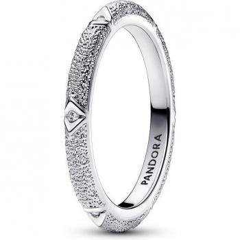 Anillo Pandora ME con textura y gemas