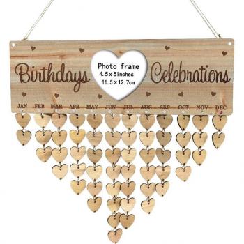 Calendario de Adviento de Madera con Recordatorio de Cumpleaños